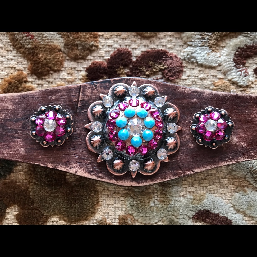 Artisan Leather Bracelet w/Swarovski Crystals.